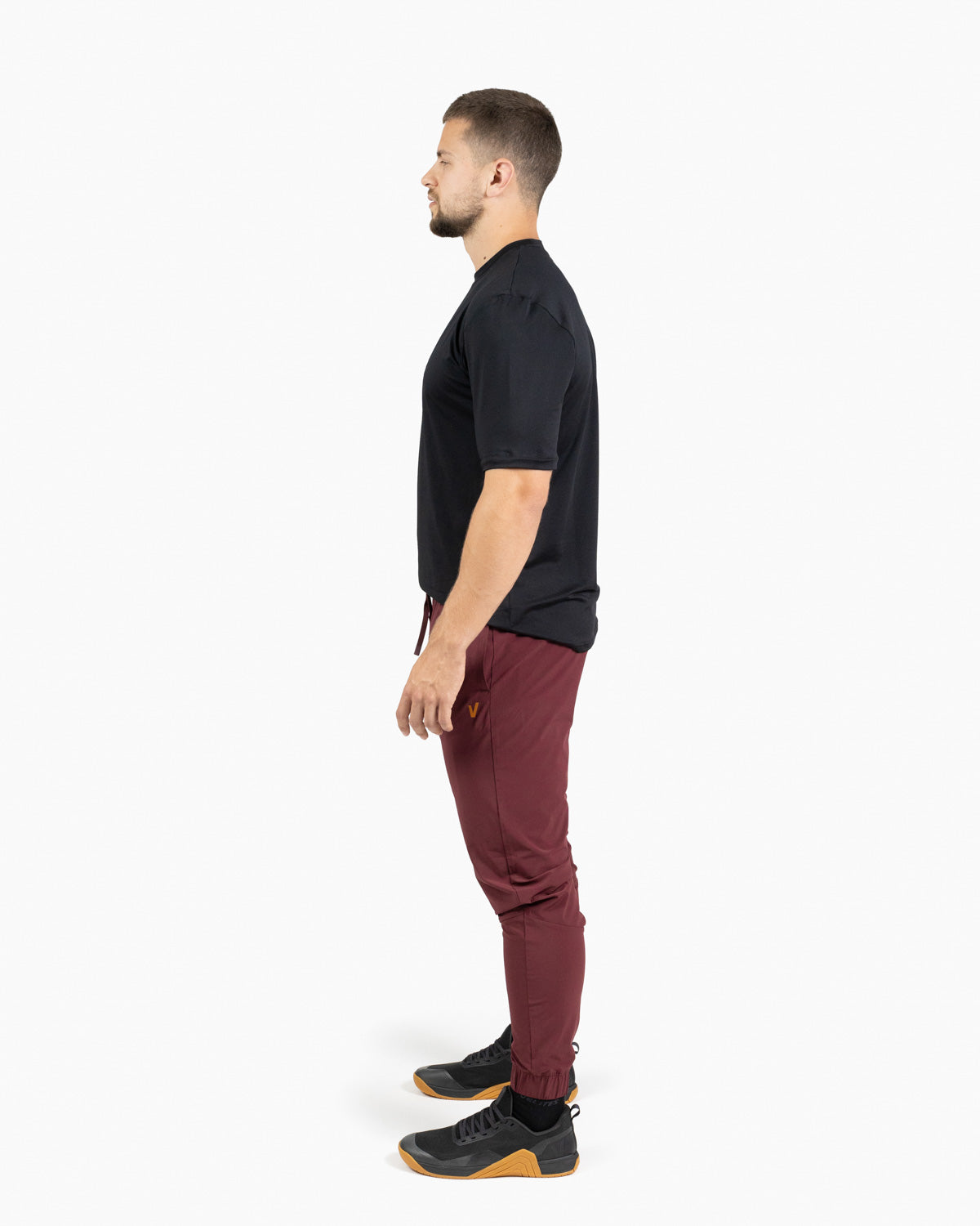 Velites Holo Jogger men side color_Pomegranate