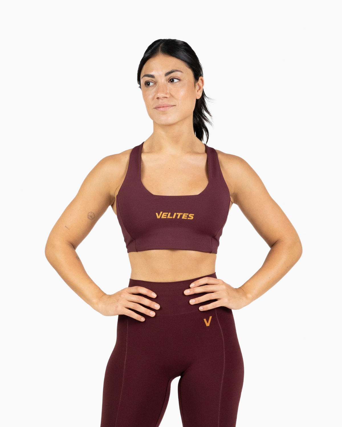 Low neck bra Holo Velites front color_Pomegranate